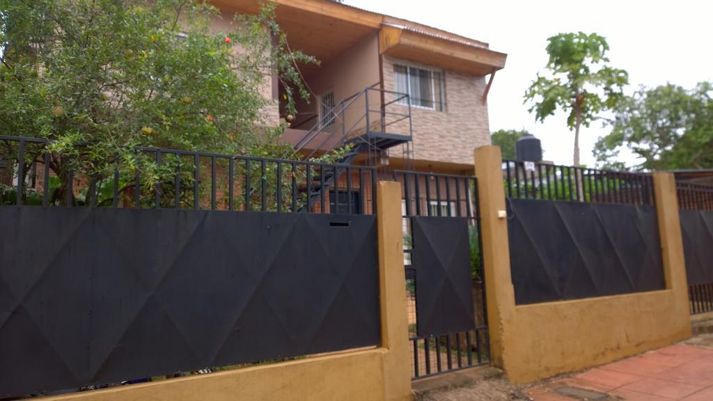 Yate I Puerto Iguazu Exterior photo